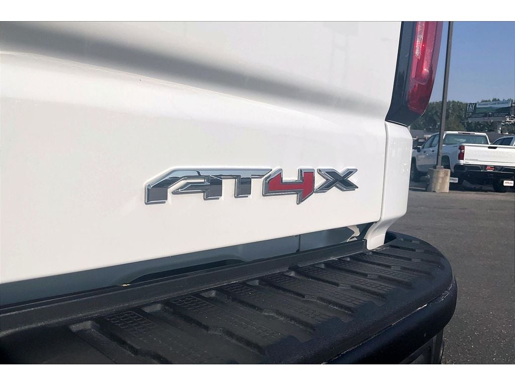 2024 GMC Sierra 1500 AT4X
