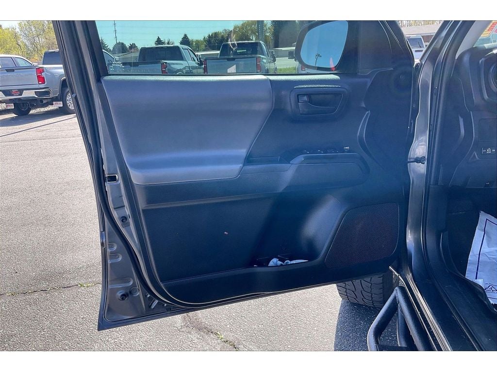 2017 Toyota Tacoma SR5