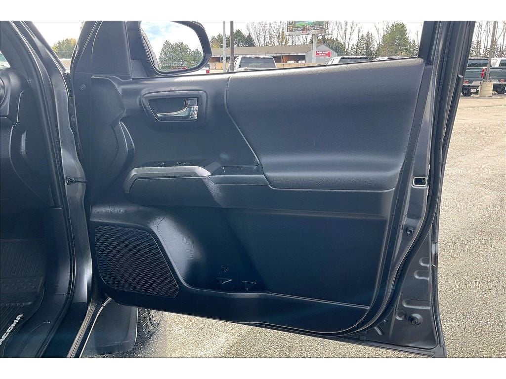 2021 Toyota Tacoma 4WD SR