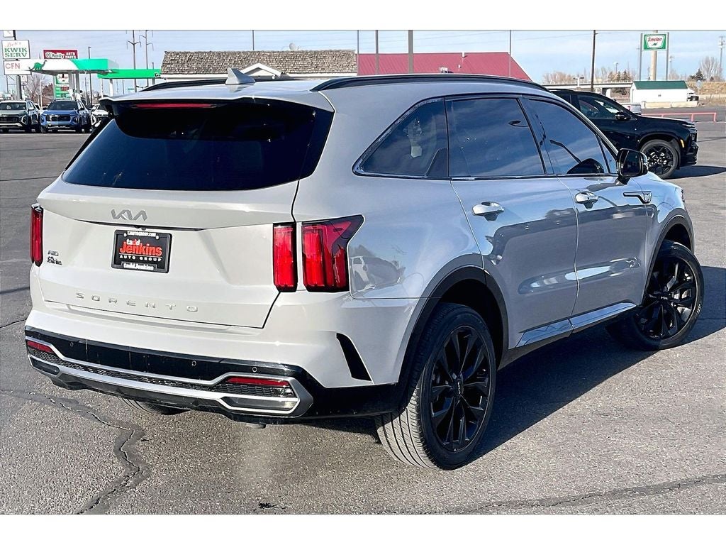 2022 Kia Sorento SX