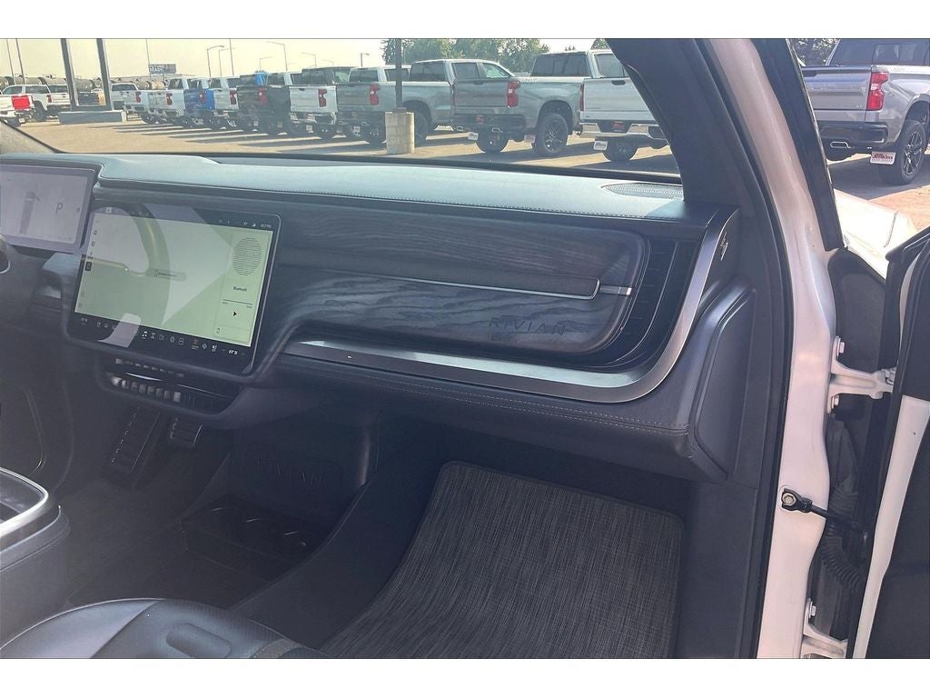 2022 RIVIAN R1T Adventure Package