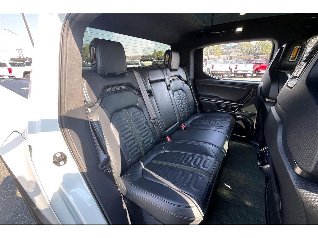 2022 RIVIAN R1T Adventure Package