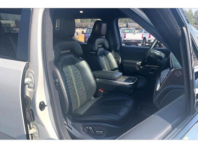2022 RIVIAN R1T Adventure Package