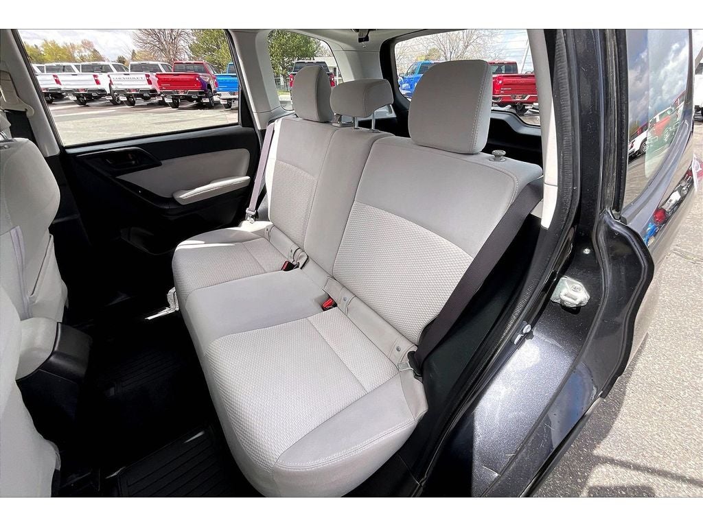2015 Subaru Forester 2.5i