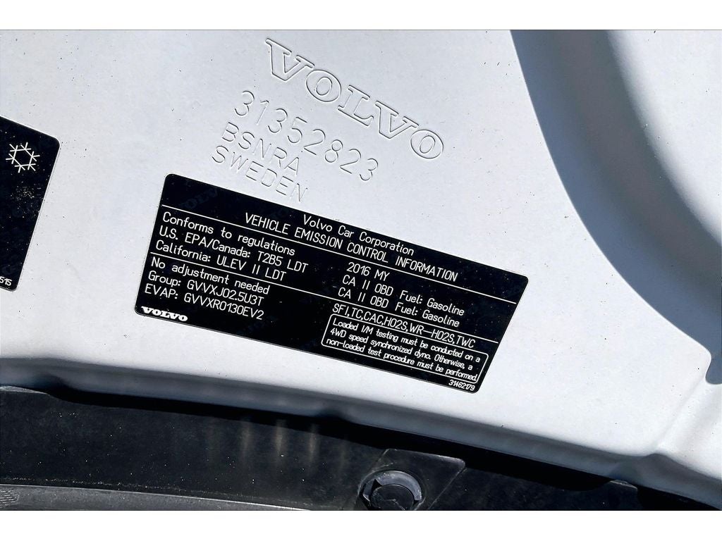 2016 Volvo V60 Cross Country T5